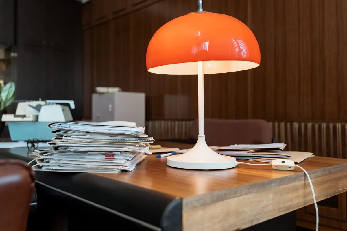 Common Home Office Decor Mistakes That Make a Room Feel Smaller